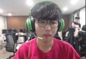 撕破对手防